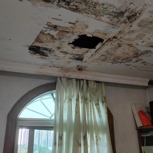 毛坯房被水泡图片及影响，你知道这些情况对房子有啥后果吗？