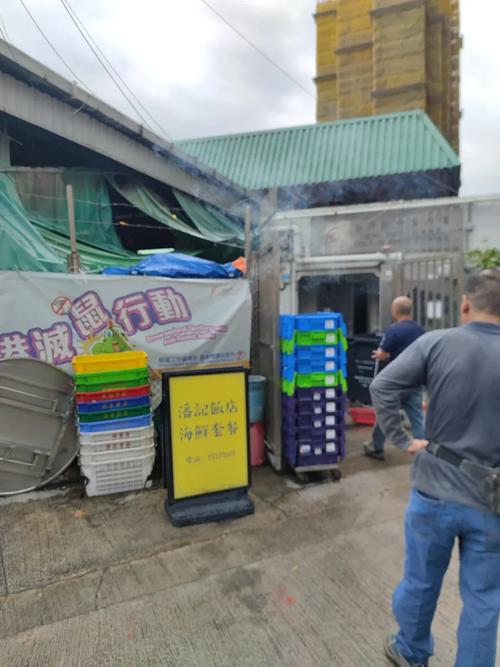 南京禄口机场疫情蔓延，保洁外包成防疫漏洞遭热议