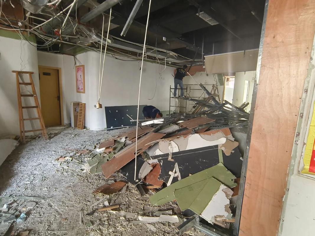 上海市闵行区航华新村航新路589弄拆没拆及周边配套情况